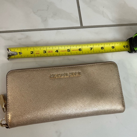 Michael Kors metallic gold zip up wallet or clutch. - Picture 2 of 10